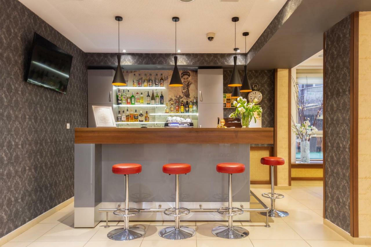 Hotel Poleczki Warsaw Airport Extérieur photo